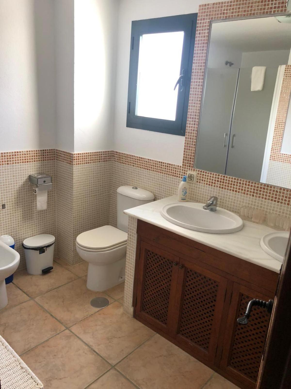 Frontal En Jardines De Zahara 3 Dorm Y 2 Banos * Zahara de los Atunes